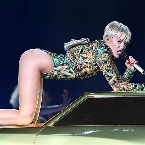 miley cirus hot|Moves Like Miley: Cyrus' Wildest Moments on Her 'Bangerz' Tour .